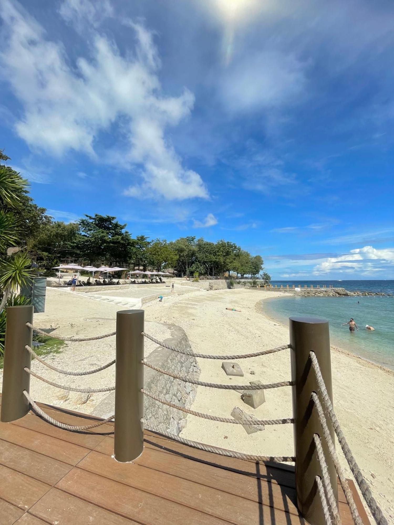 The Beach Suite At The Mactan Newtown マクタン エクステリア 写真