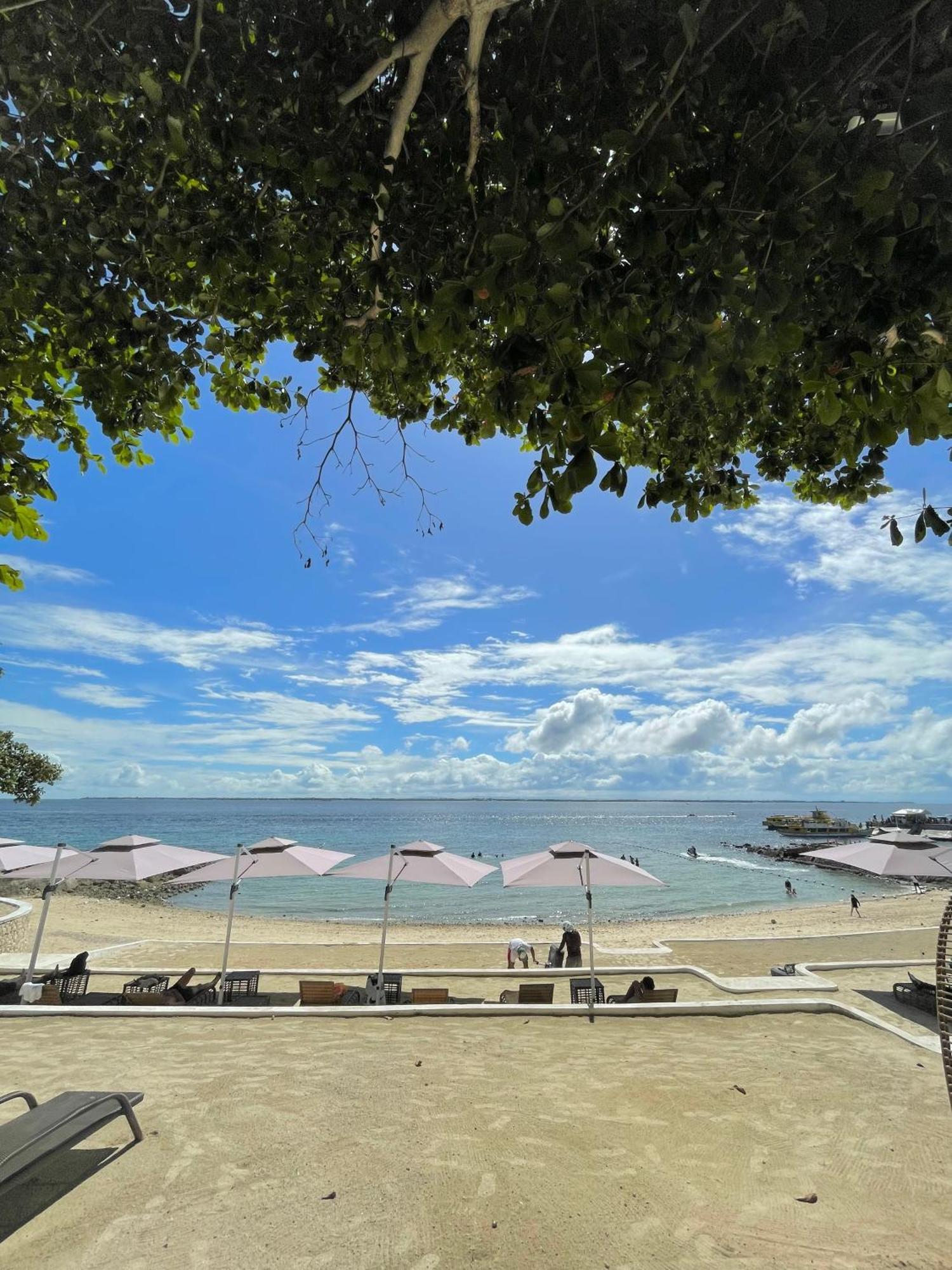 The Beach Suite At The Mactan Newtown マクタン エクステリア 写真